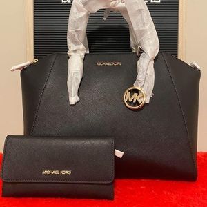 Purse with matching wallet